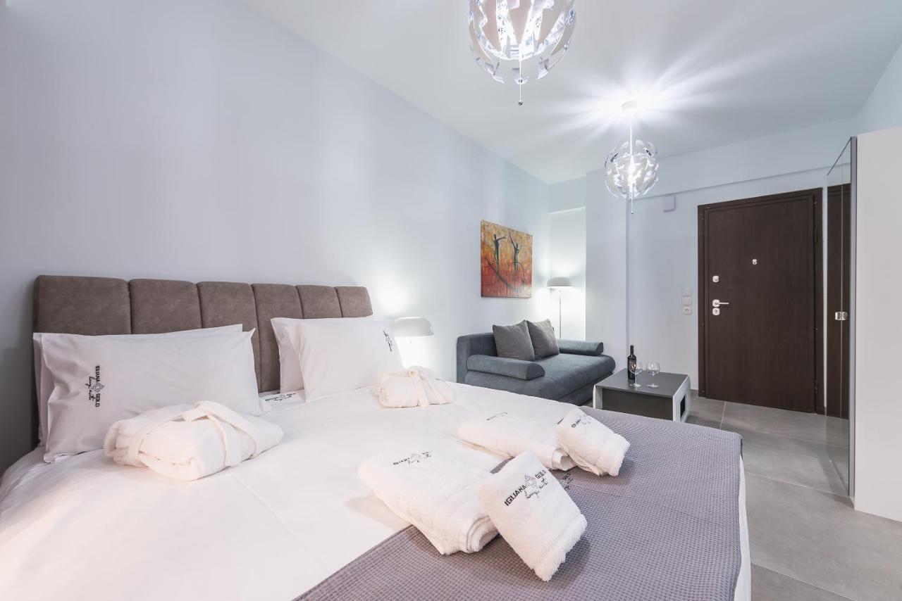 Iguana Gold Luxury Suites 1Min From Ermou Str Athens Ngoại thất bức ảnh