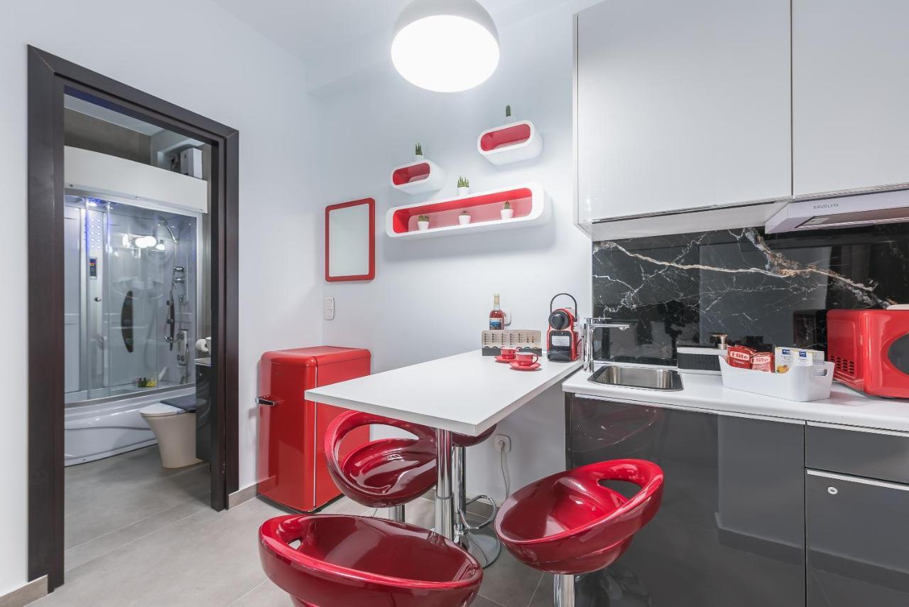 Iguana Gold Luxury Suites 1Min From Ermou Str Athens Ngoại thất bức ảnh